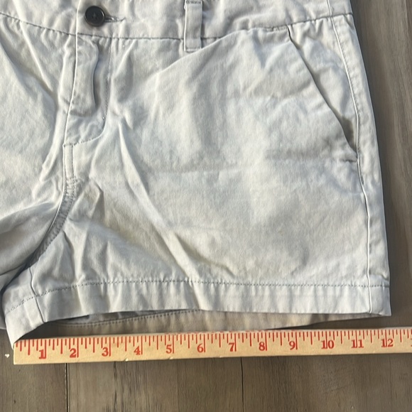 Merona 14 Light Tan Chino 2 inch inseam shorts classic short deep pockets great - Picture 6 of 11